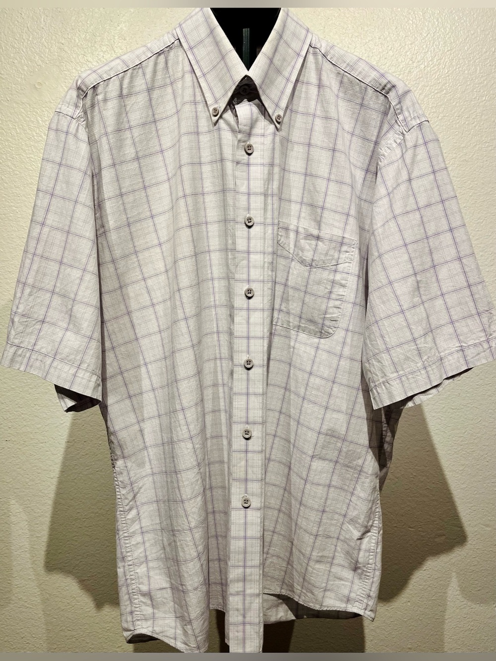 Pierre Cardin Short-Sleeve Button-Down Shirt in Light Gray and Lavender Plaid